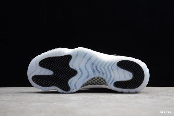 528895-145  Low 11 528895-145 Retro Jordan 'Emerald' AIR 0524